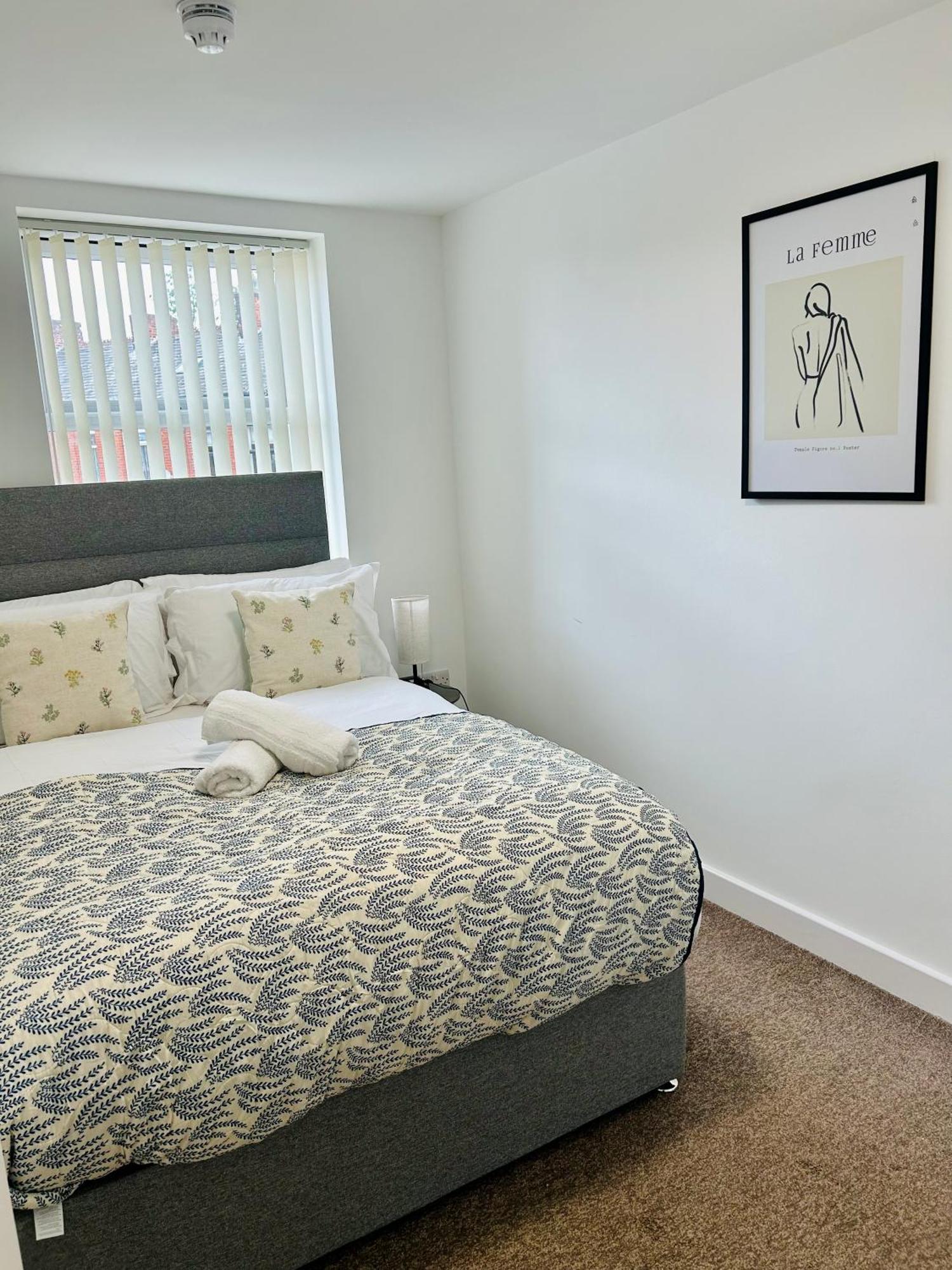 Failsworth Luxury Apartment With Free Parking By Daley Stays Manchester Zewnętrze zdjęcie